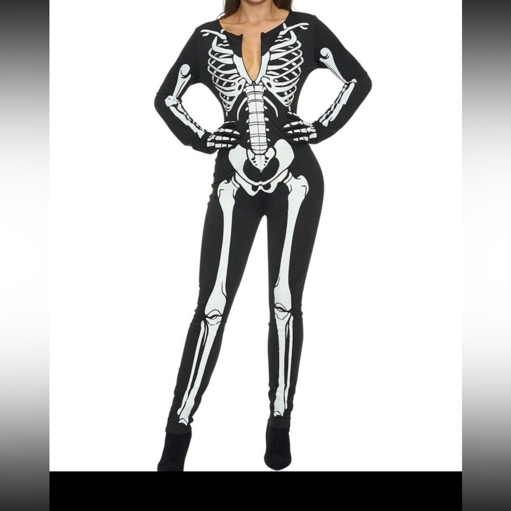 Women’s XL glow in the dark skeleton onesie